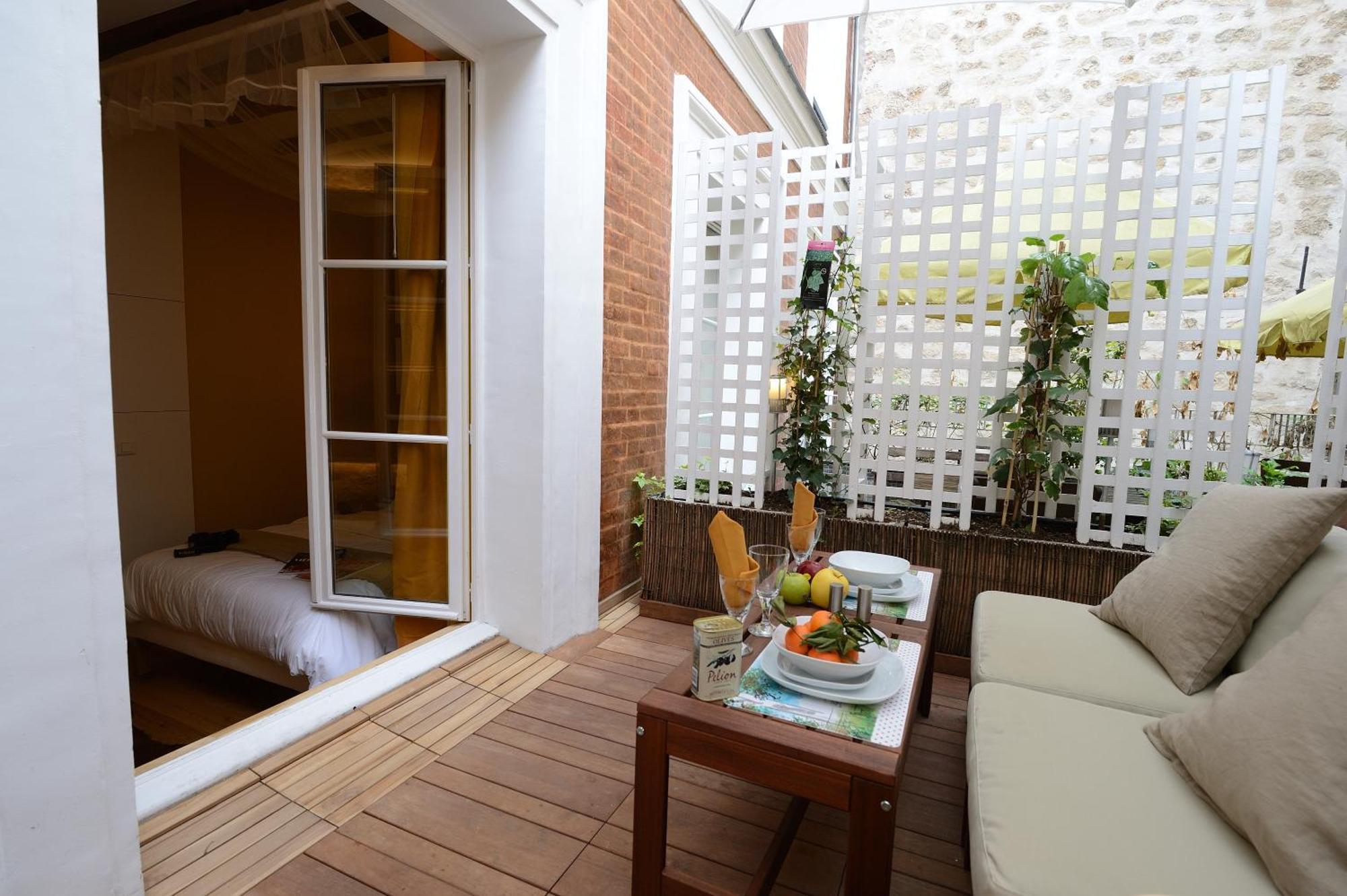 Les Patios Du Marais 2 Parigi