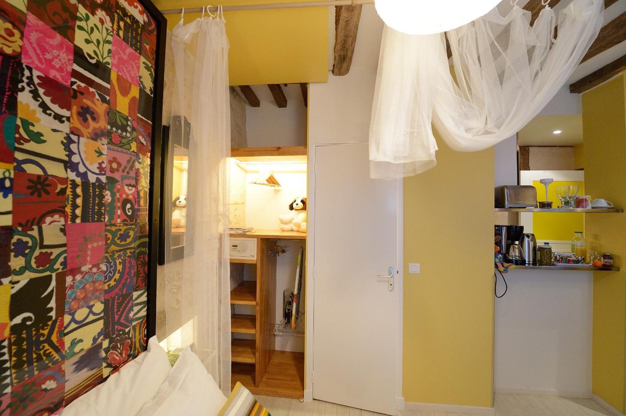 Les Patios Du Marais 2